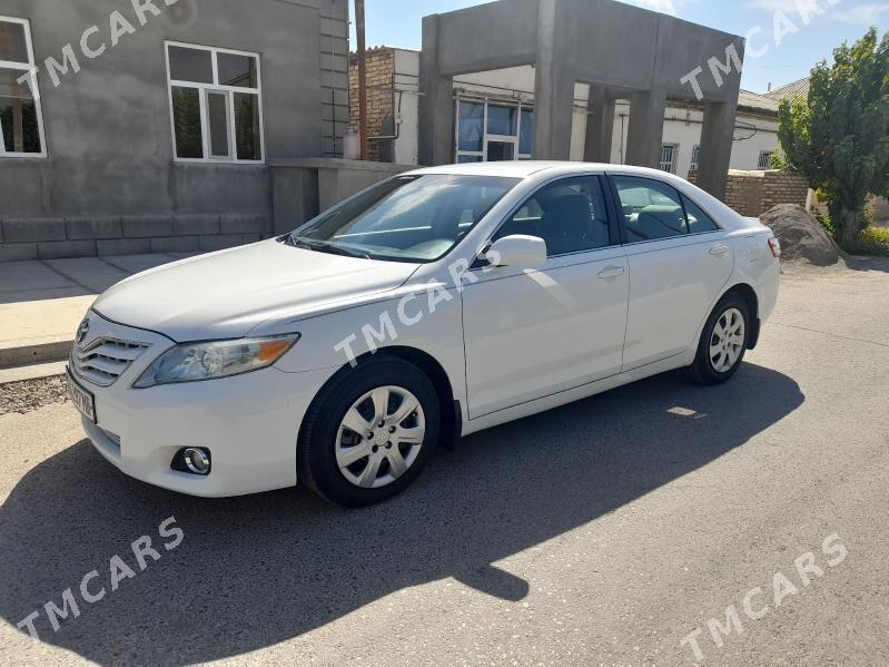 Toyota Camry 2010 - 210 000 TMT - Мары - img 2