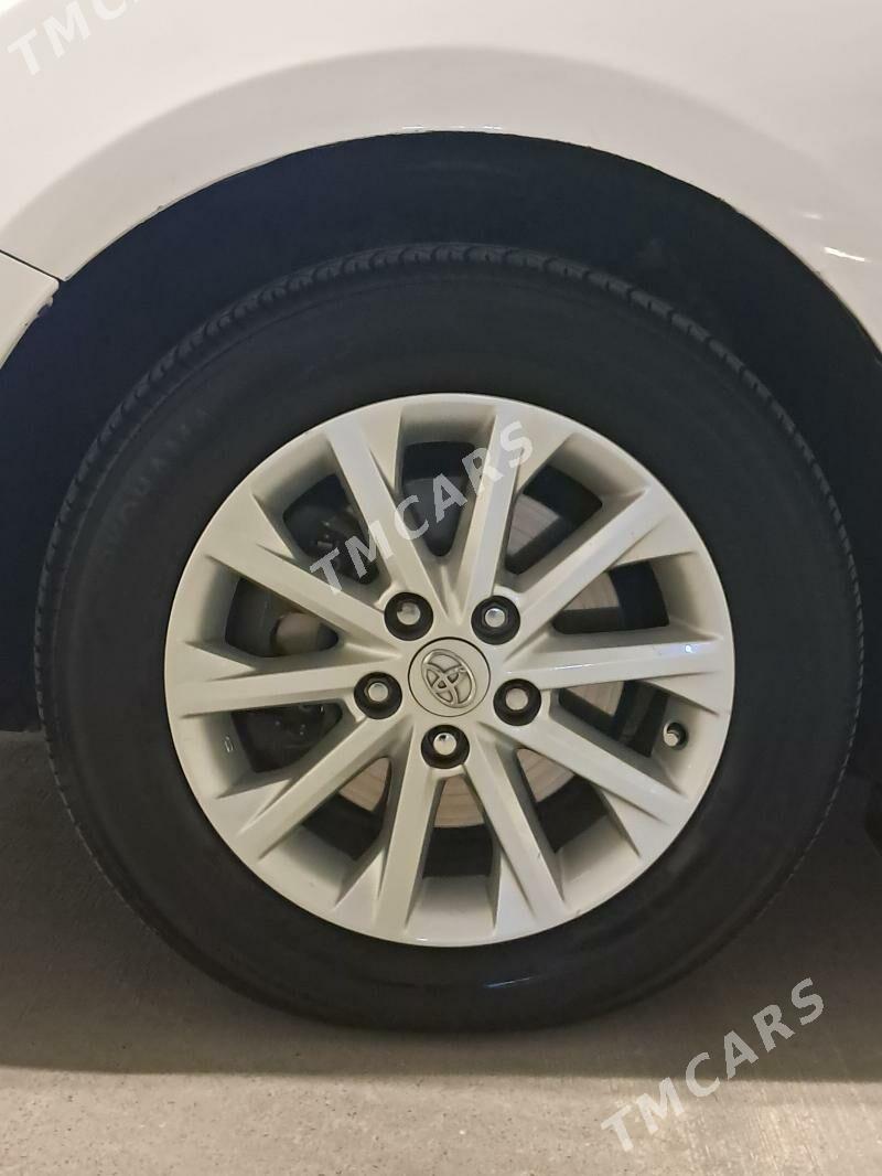 Toyota Camry 2014 - 240 000 TMT - Бузмеин - img 9