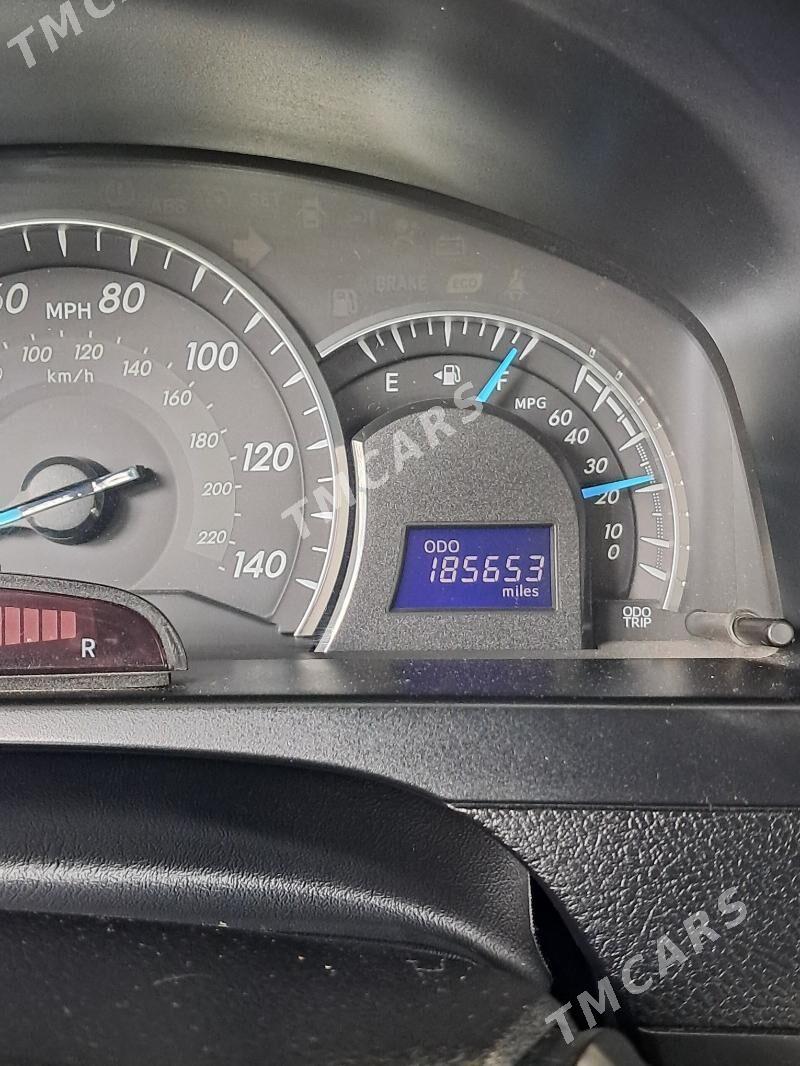 Toyota Camry 2014 - 240 000 TMT - Бузмеин - img 10