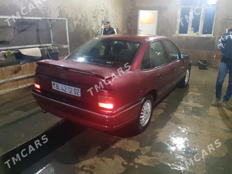 Opel Vectra 1993 - 40 000 TMT - Гурбансолтан Едже - img 7