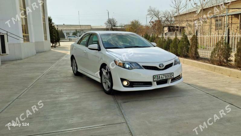 Toyota Camry 2013 - 220 000 TMT - Дашогуз - img 4