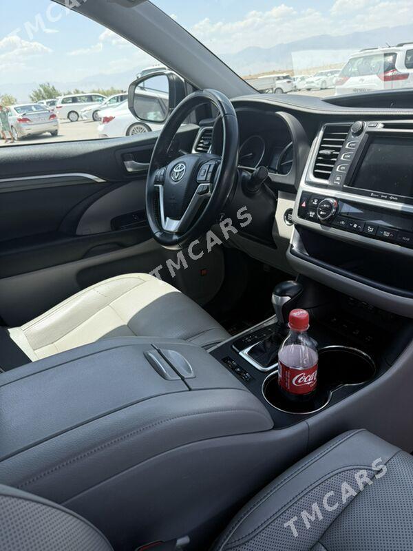 Toyota Highlander 2019 - 495 000 TMT - Ашхабад - img 2