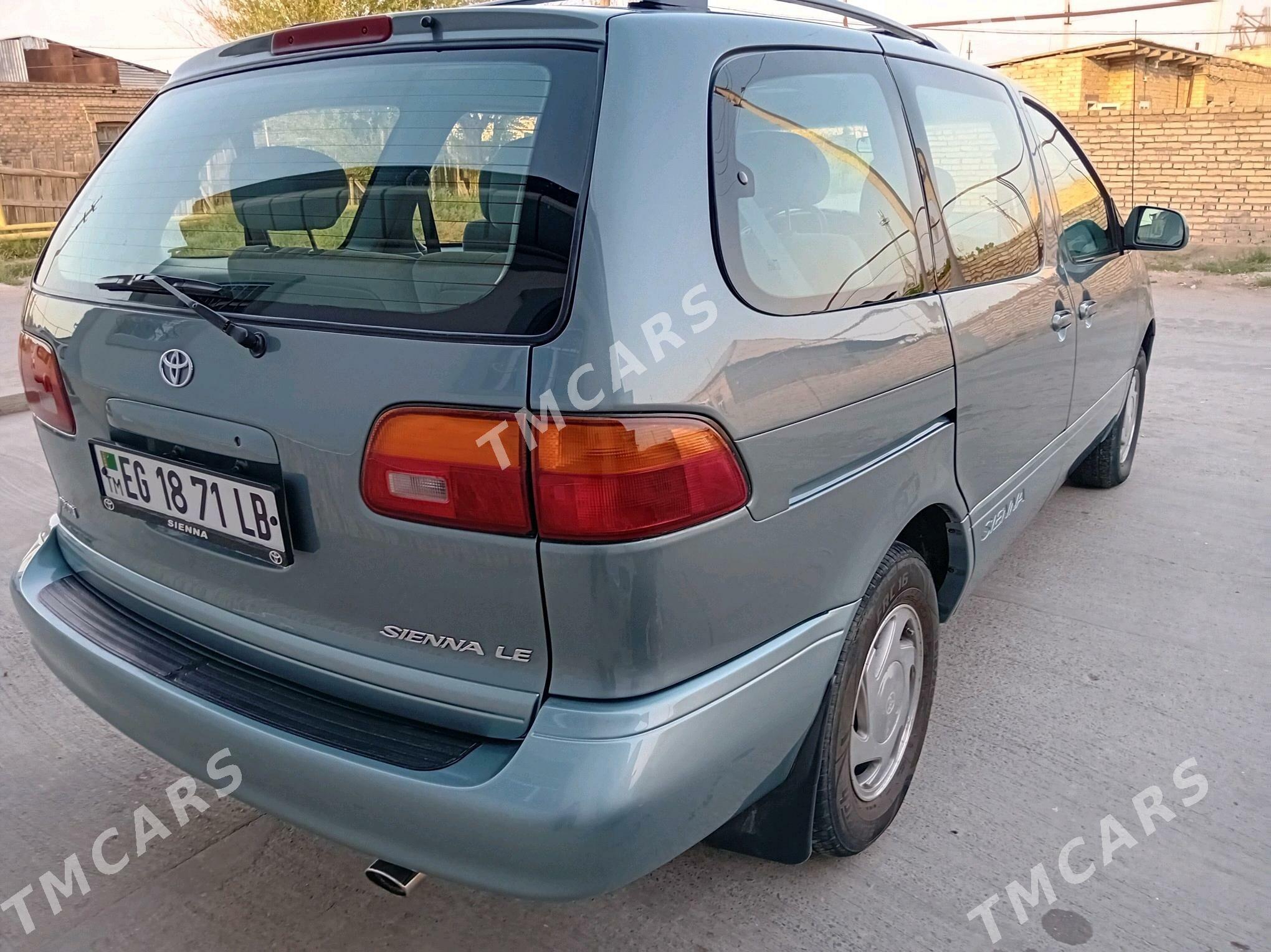 Toyota Sienna 2000 - 165 000 TMT - Türkmenabat - img 4