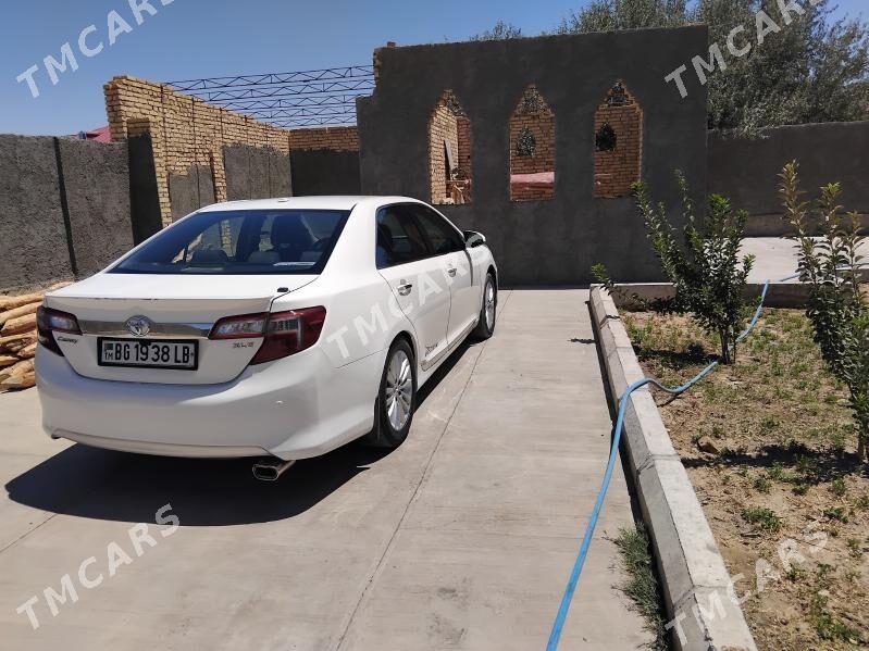 Toyota Camry 2013 - 190 000 TMT - Сейди - img 5