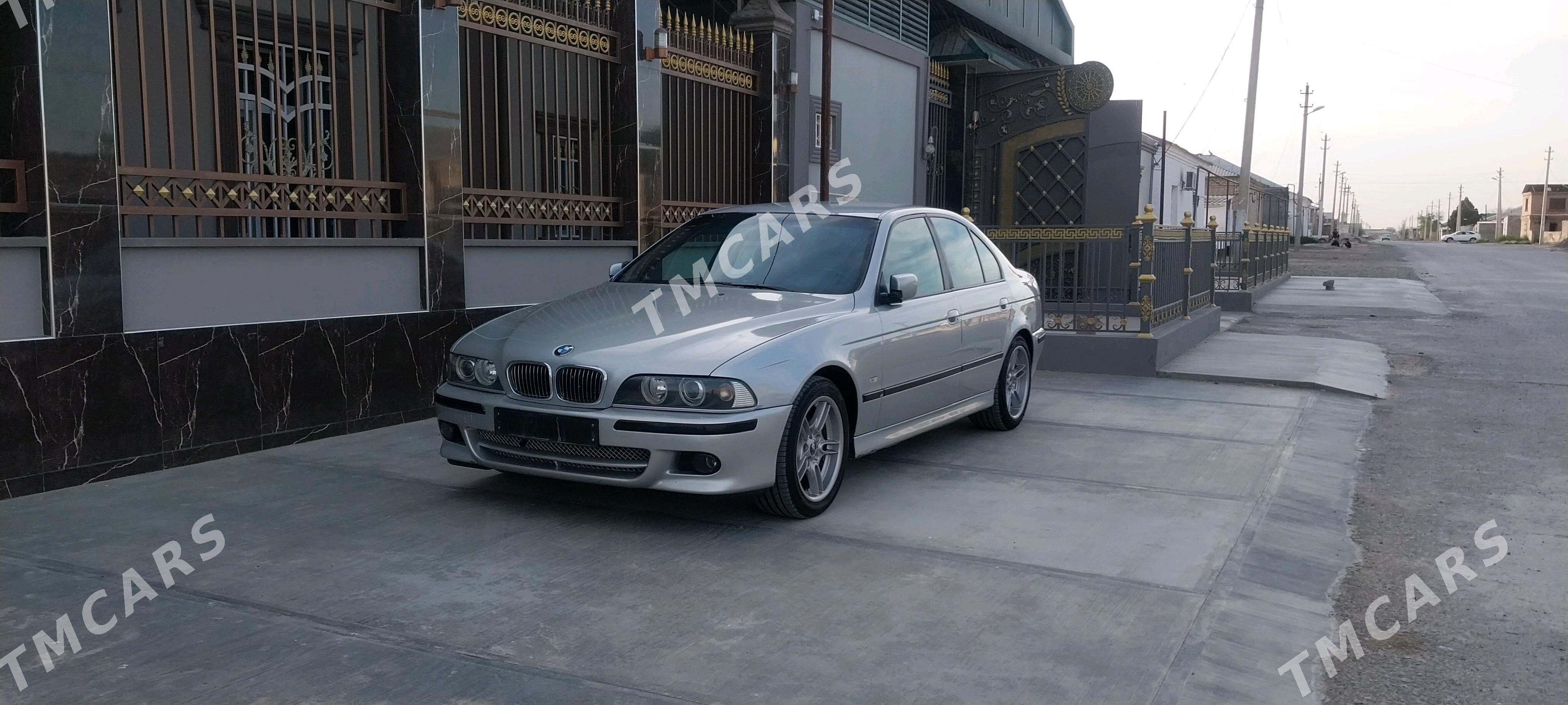 BMW E39 2001 - 128 000 TMT - Ашхабад - img 3