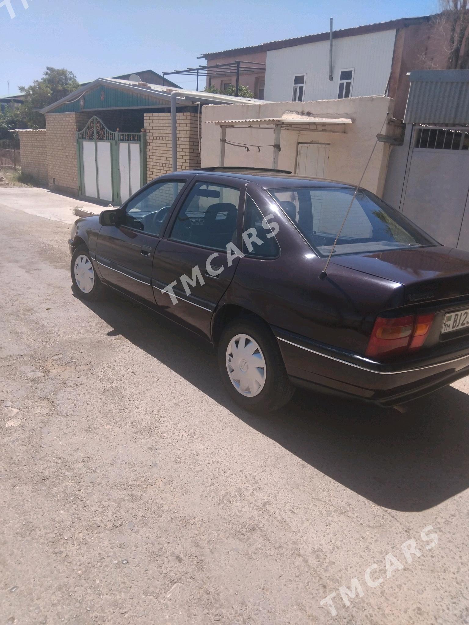 Opel Vectra 1994 - 33 000 TMT - Мургап - img 2