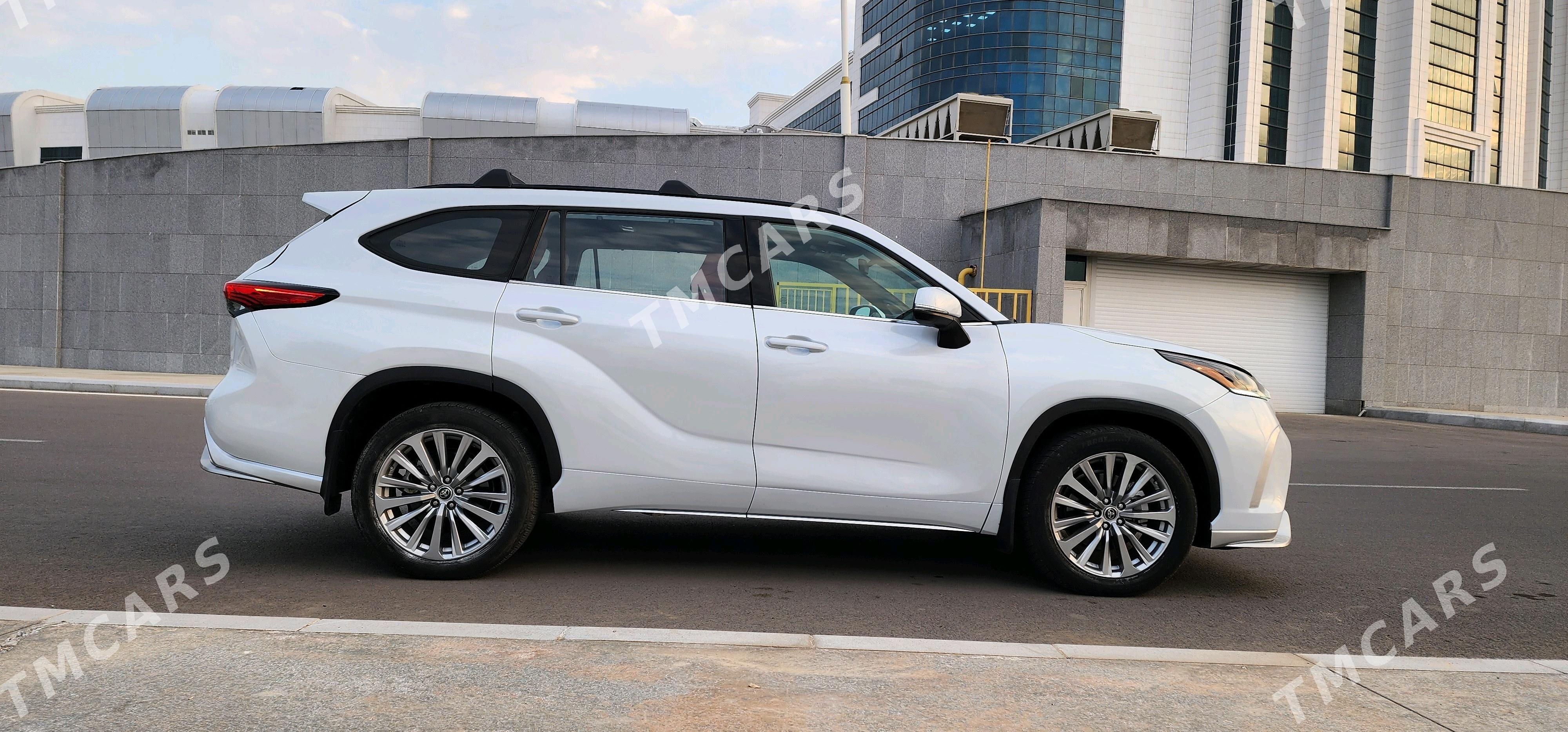 Toyota Highlander 2021 - 499 000 TMT - Aşgabat - img 4