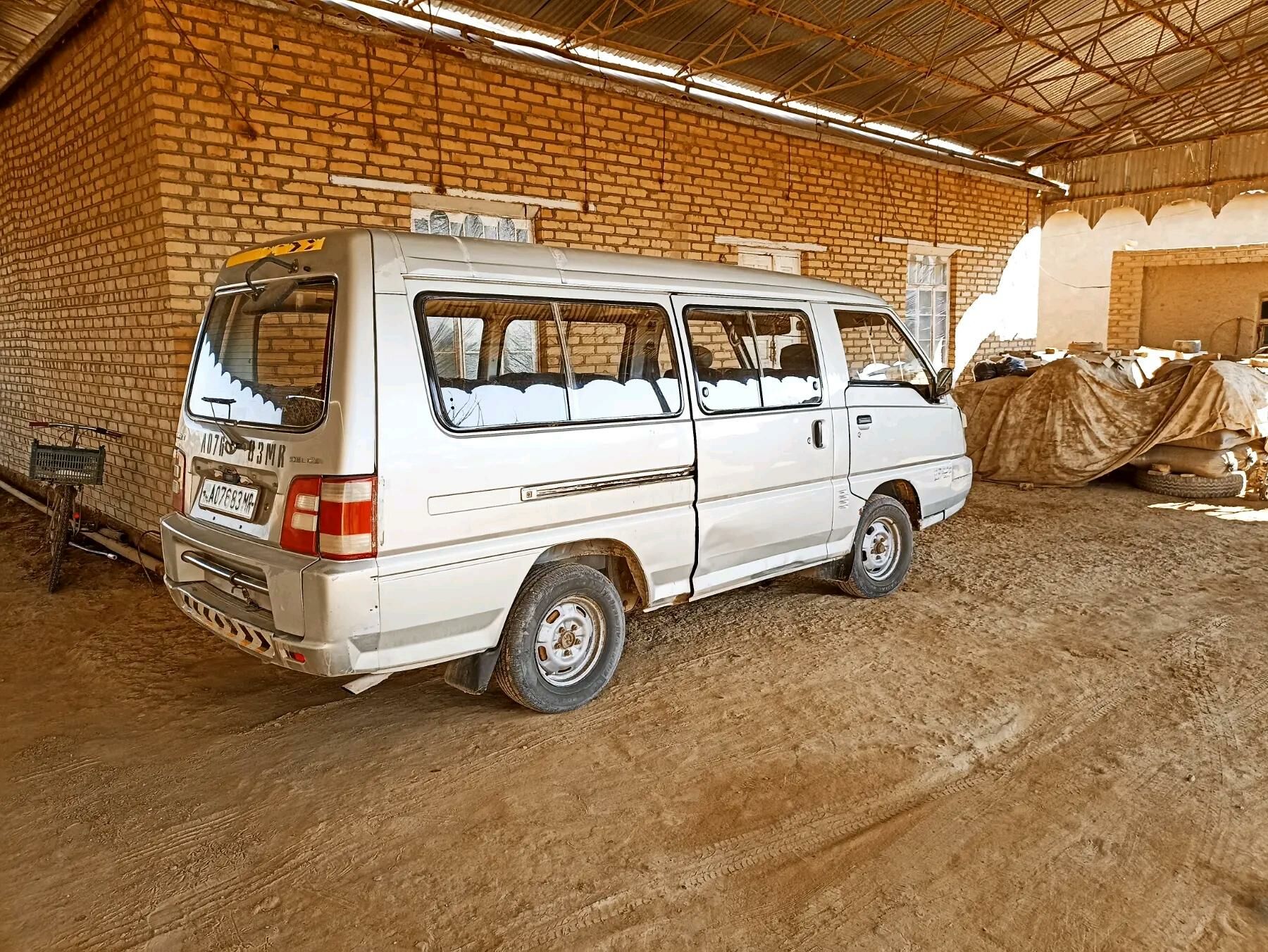 Toyota Hiace 2007 - 70 000 TMT - Байрамали - img 2