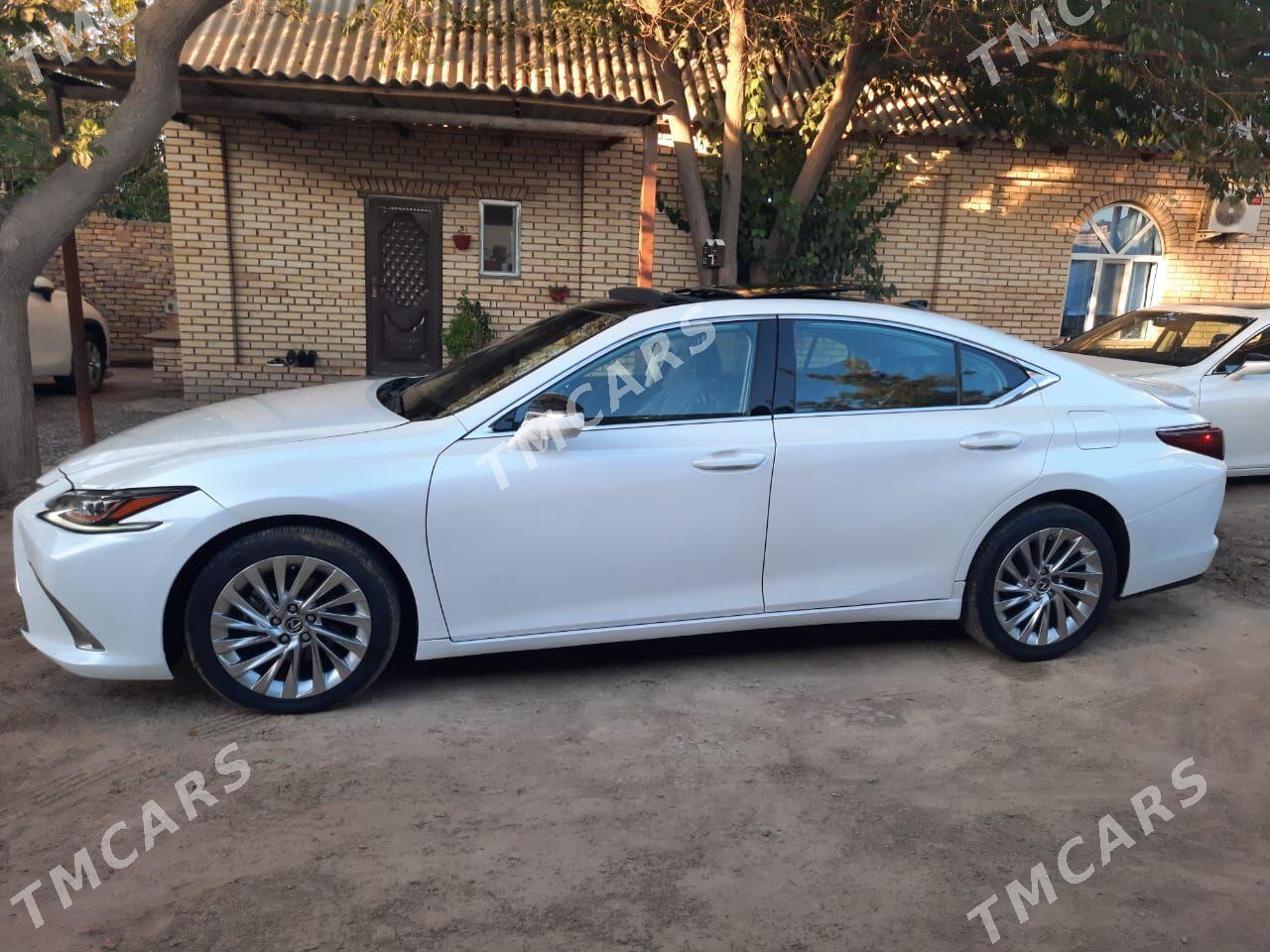 Lexus ES 350 2021 - 600 000 TMT - Mary - img 4