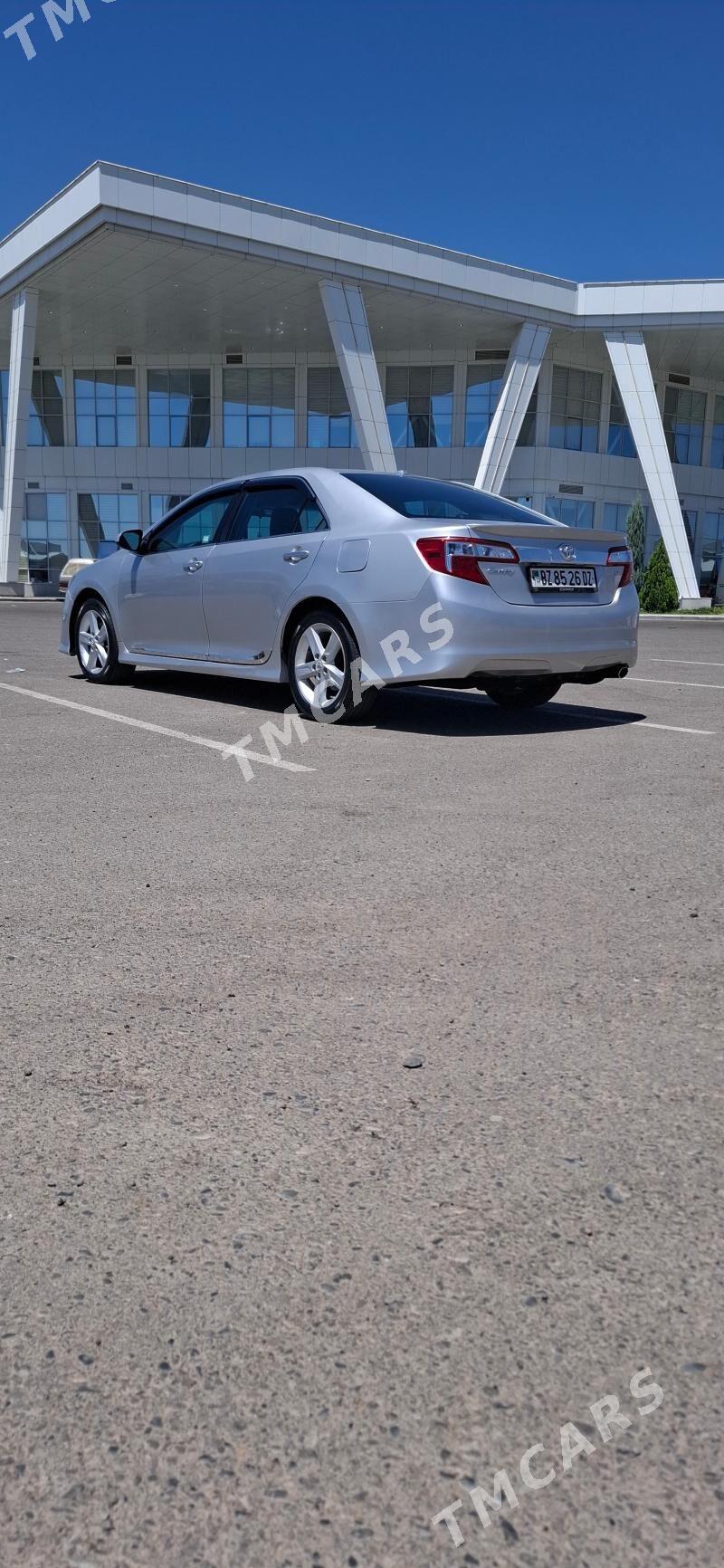 Toyota Camry 2014 - 230 000 TMT - Şabat etr. - img 3