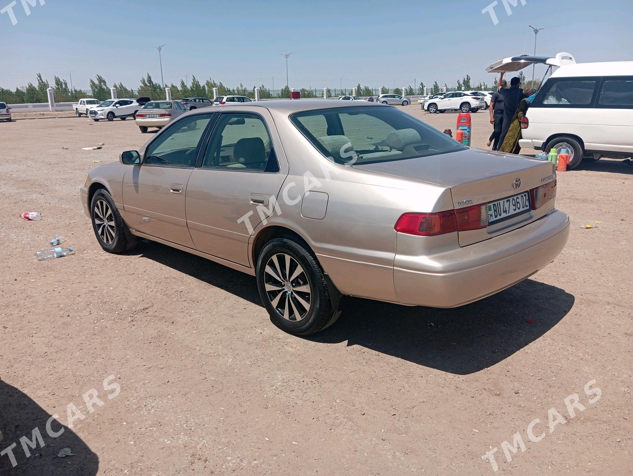 Toyota Camry 2000 - 136 000 TMT - Daşoguz - img 1