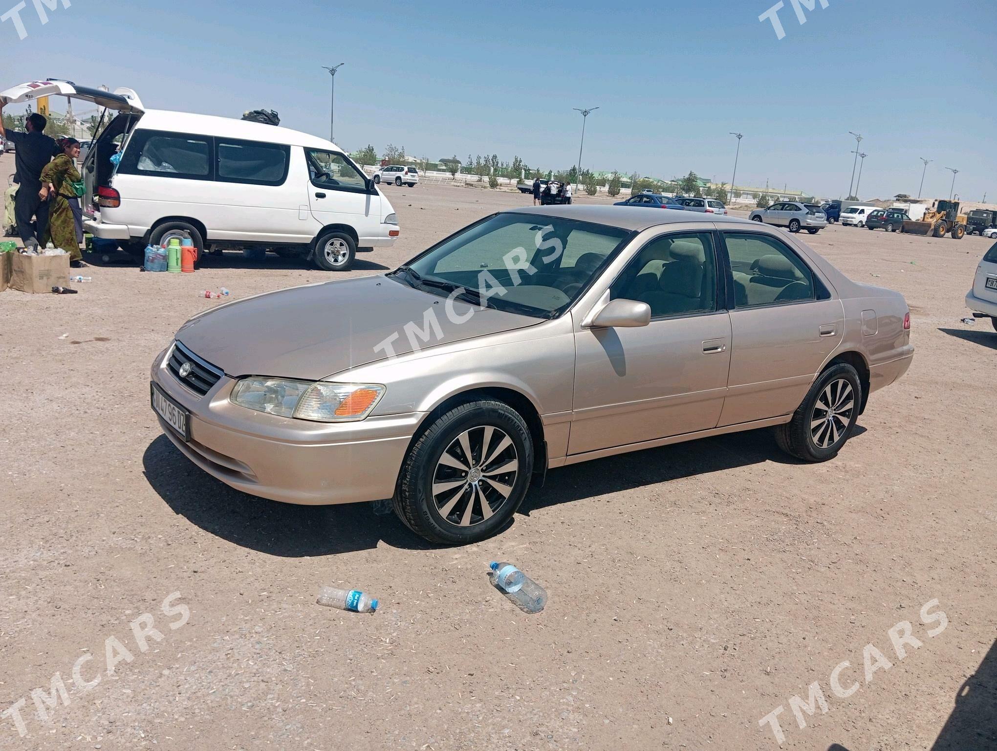 Toyota Camry 2000 - 136 000 TMT - Daşoguz - img 2