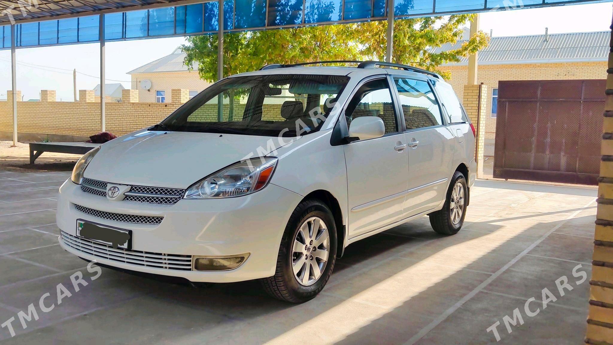 Toyota Sienna 2004 - 220 000 TMT - Türkmenbaşy - img 5