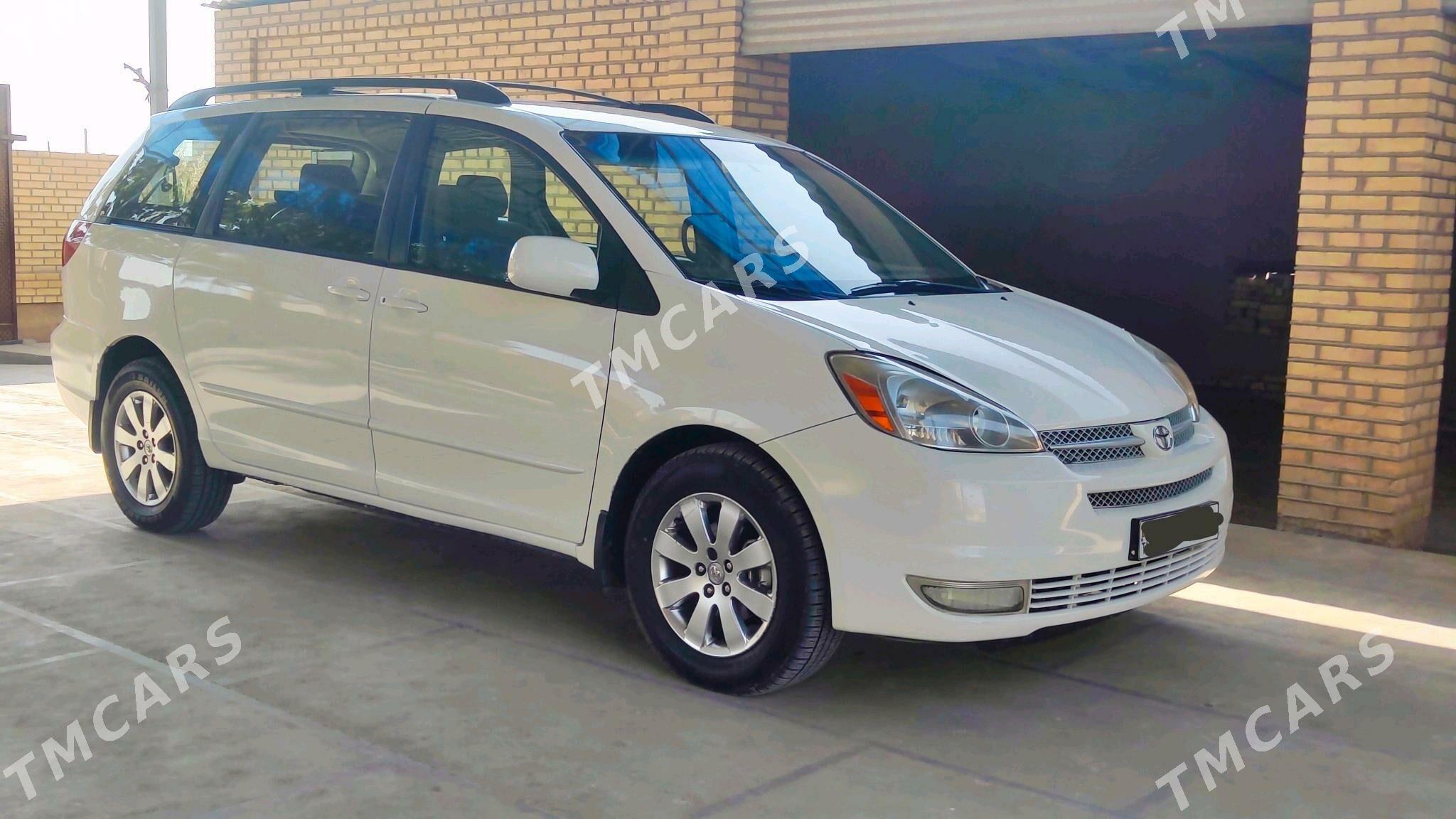 Toyota Sienna 2004 - 220 000 TMT - Türkmenbaşy - img 7