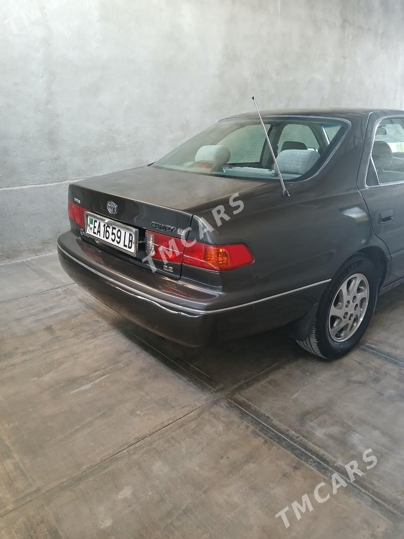 Toyota Camry 2001 - 130 000 TMT - Магданлы - img 7