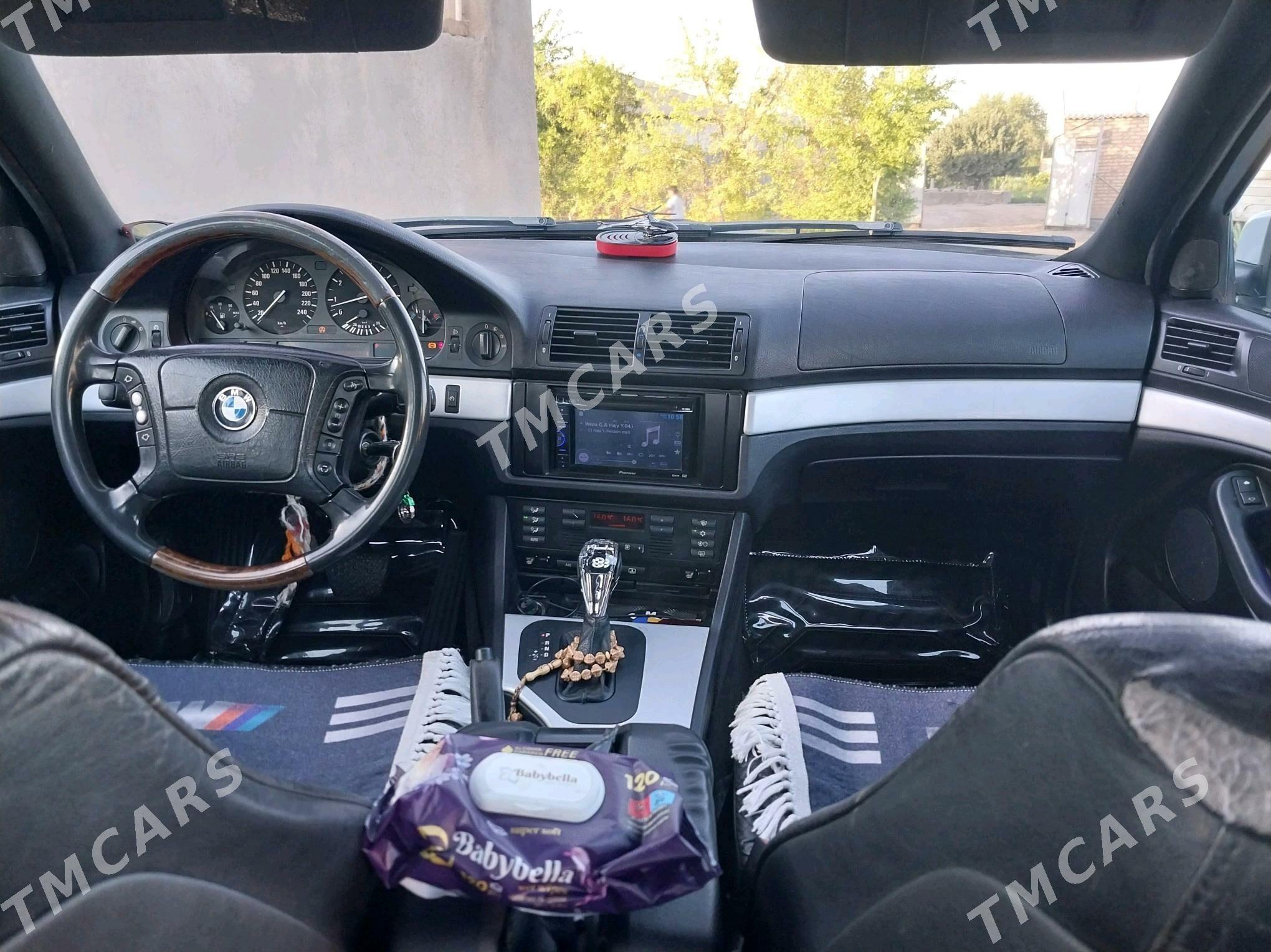 BMW E39 1997 - 90 000 TMT - Бабадайхан - img 1
