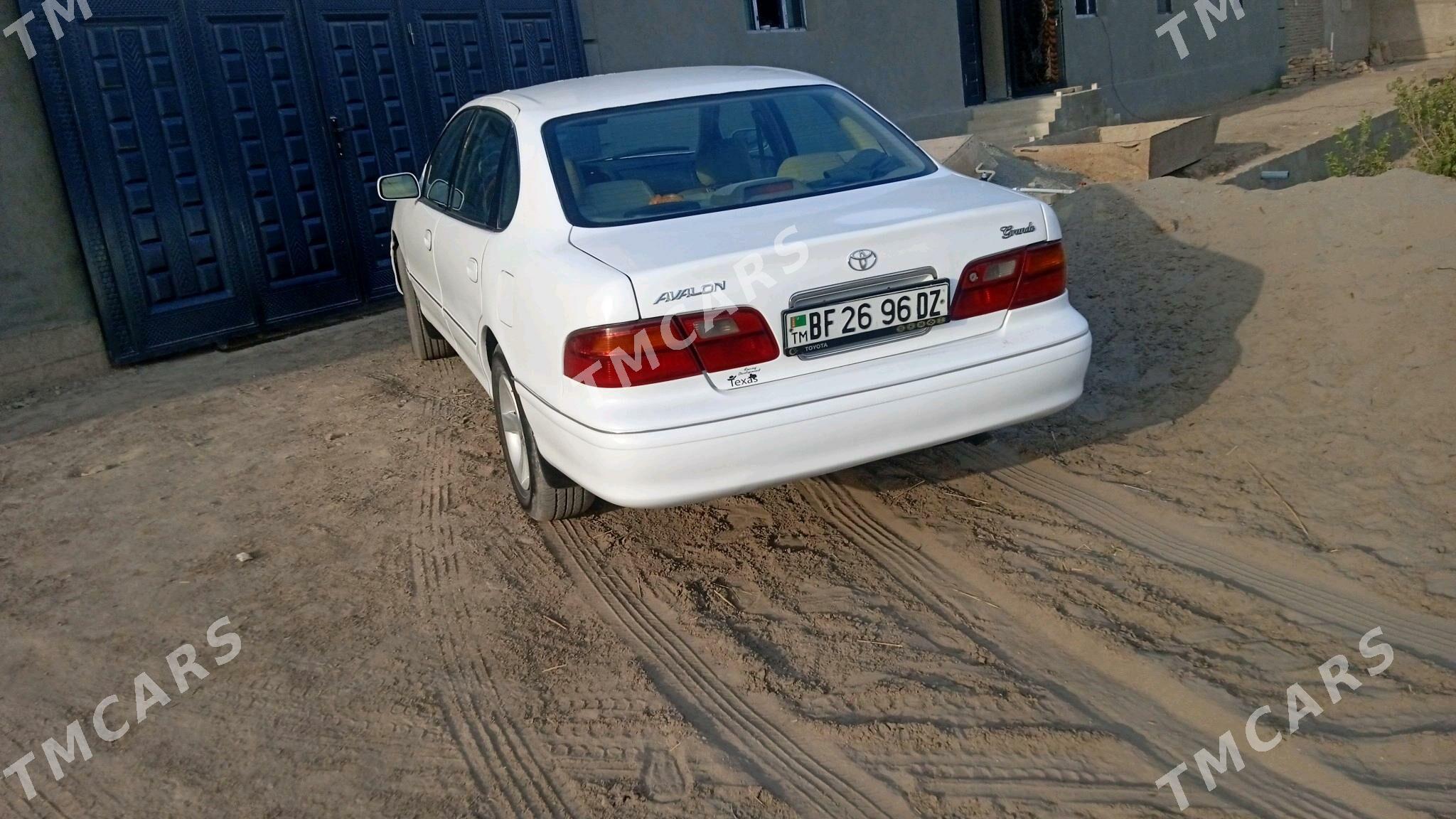 Toyota Avalon 1999 - 105 000 TMT - Дашогуз - img 1
