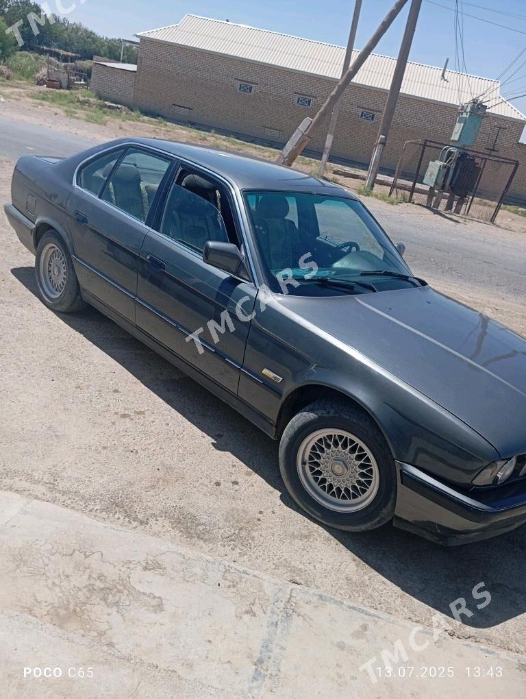 BMW 535 1990 - 40 000 TMT - Мургап - img 1