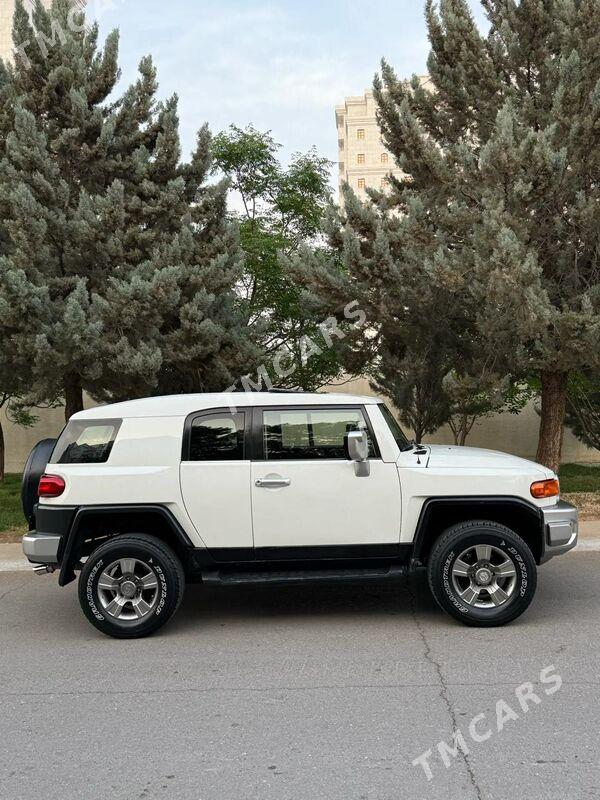 Toyota FJ Cruiser 2008 - 440 000 TMT - Aşgabat - img 1
