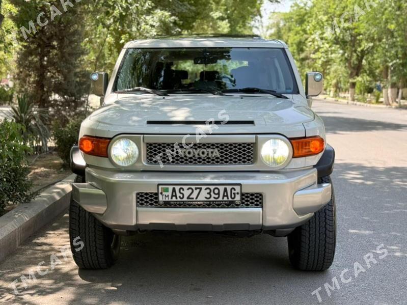 Toyota FJ Cruiser 2008 - 440 000 TMT - Aşgabat - img 5