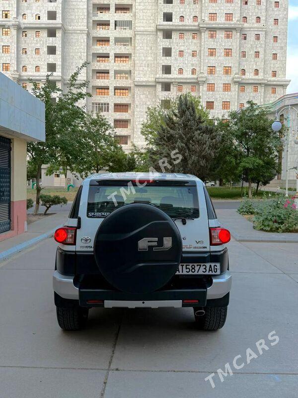 Toyota FJ Cruiser 2008 - 440 000 TMT - Aşgabat - img 8
