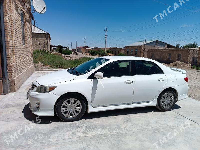 Toyota Corolla 2010 - 135 000 TMT - Фарап - img 3