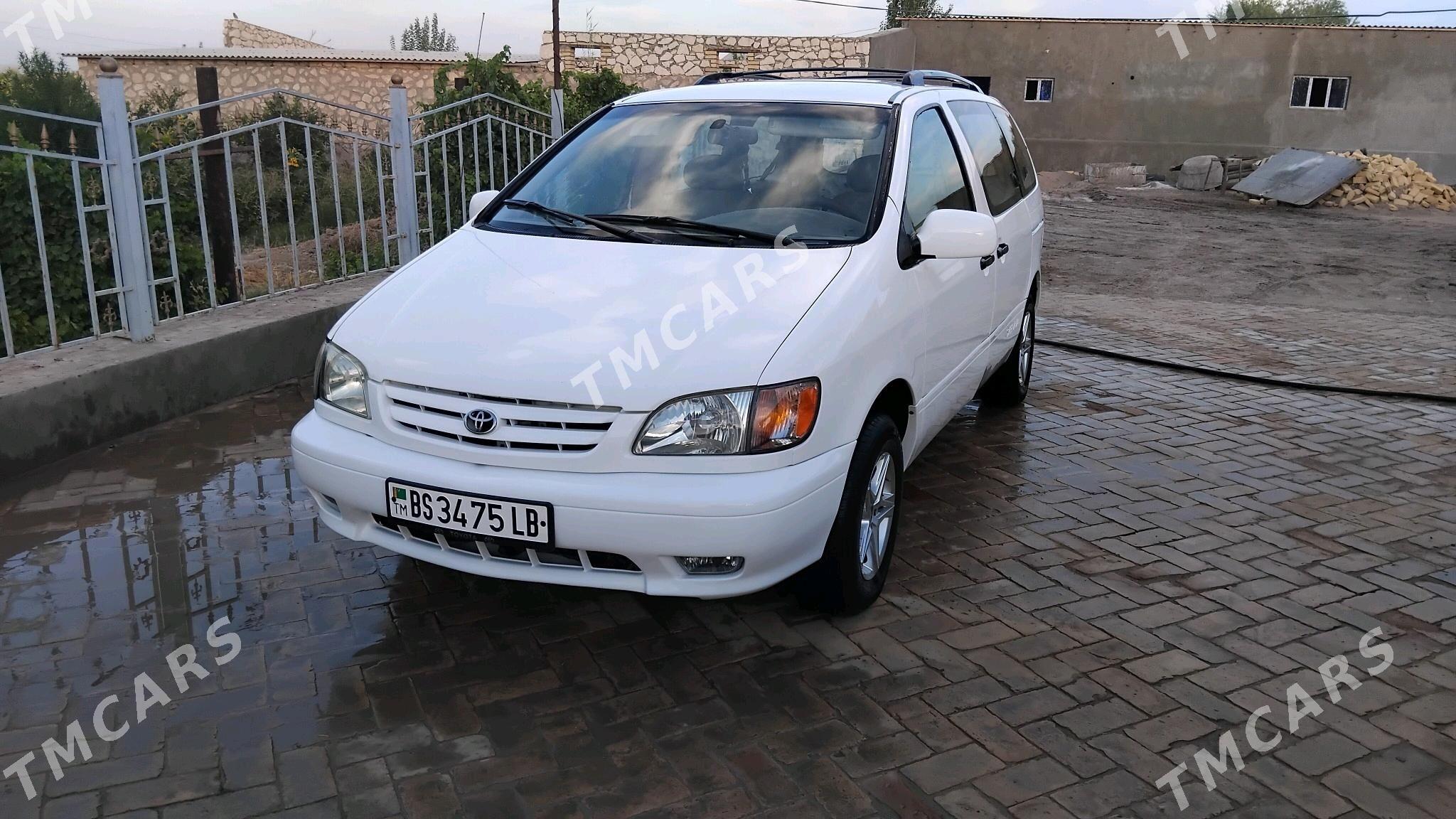 Toyota Sienna 2001 - 136 000 TMT - Dostluk - img 7