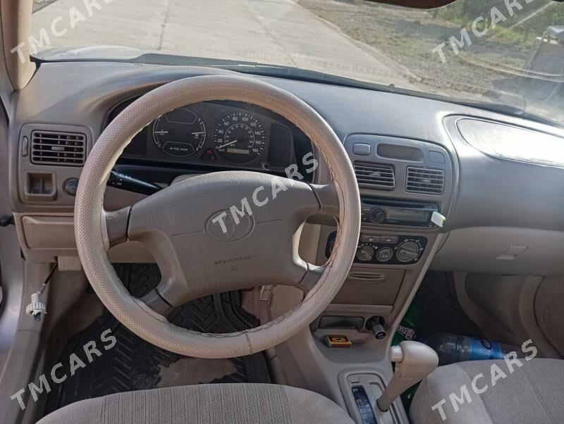 Toyota Corolla 2001 - 75 000 TMT - Magtymguly - img 3