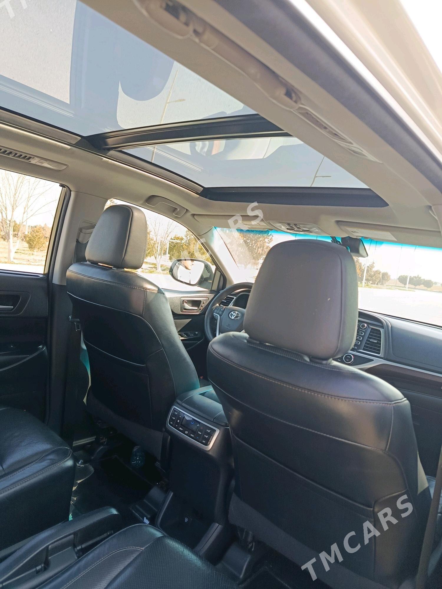Toyota Highlander 2015 - 420 000 TMT - Ак-Бугдайский этрап - img 6