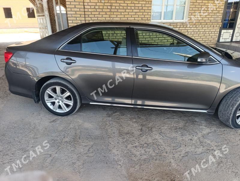 Toyota Camry 2013 - 210 000 TMT - Baýramaly - img 3