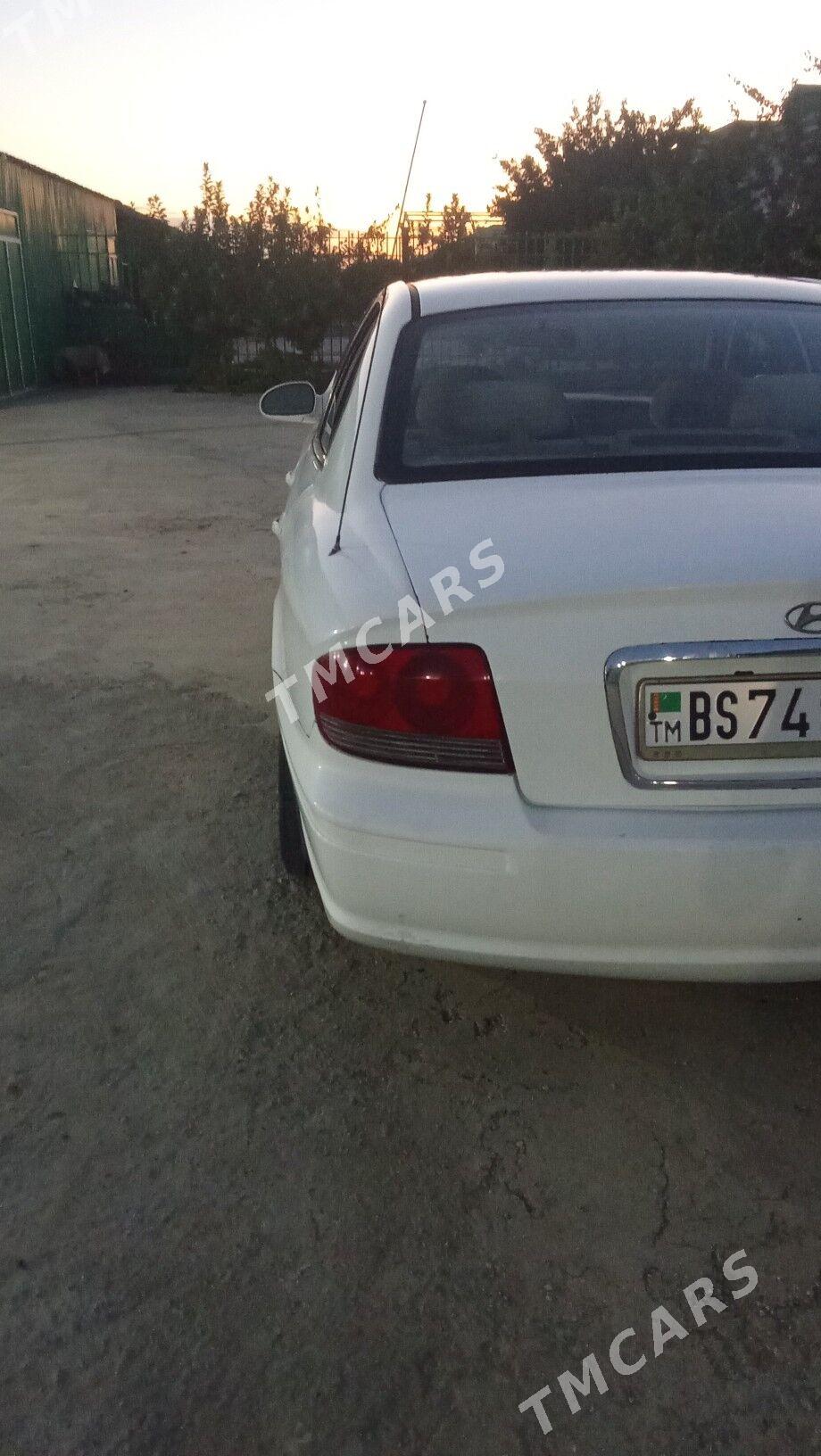 Hyundai Sonata 2002 - 50 000 TMT - Тязе заман - img 4