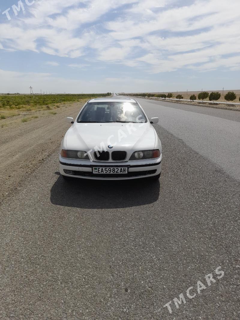 BMW E39 1998 - 63 000 TMT - Бахарден - img 4