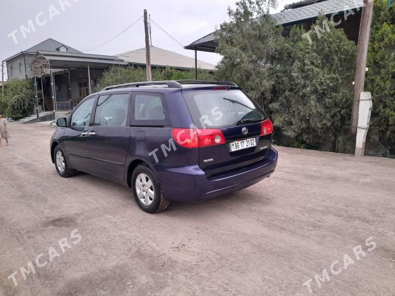 Toyota Sienna 2007 - 180 000 TMT - Гурбансолтан Едже - img 5