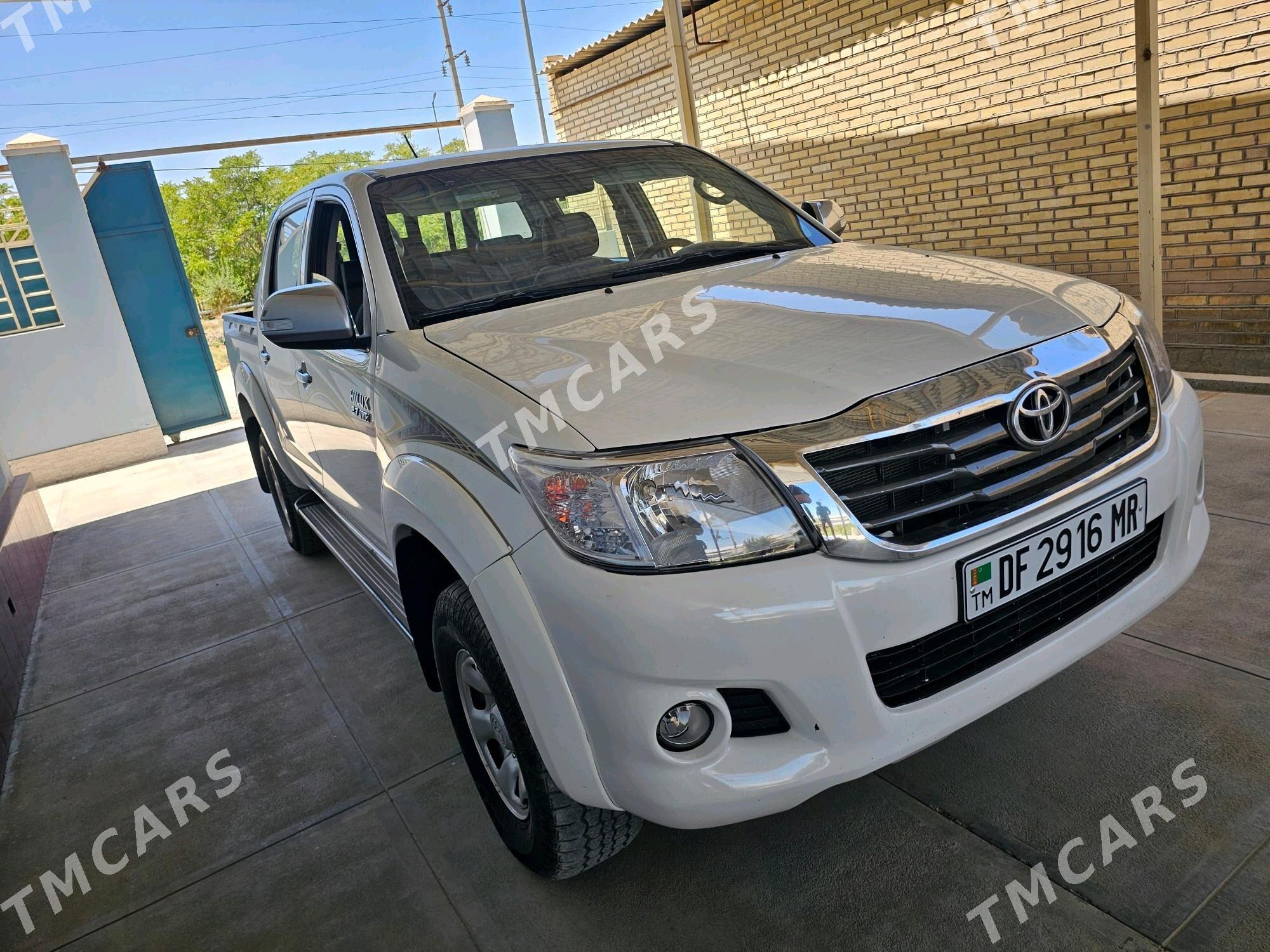 Toyota Hilux 2014 - 350 000 TMT - Mary - img 4