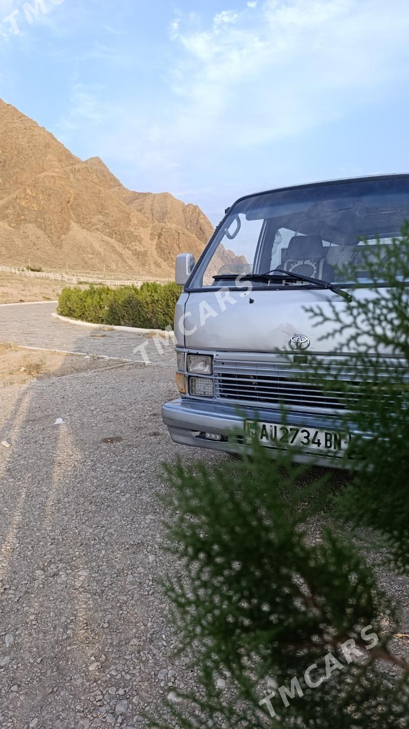 Toyota Hiace 1987 - 32 000 TMT - Balkanabat - img 7