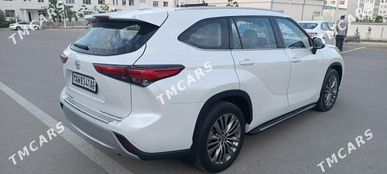 Toyota Highlander 2022 - 680 000 TMT - Arkadag - img 8