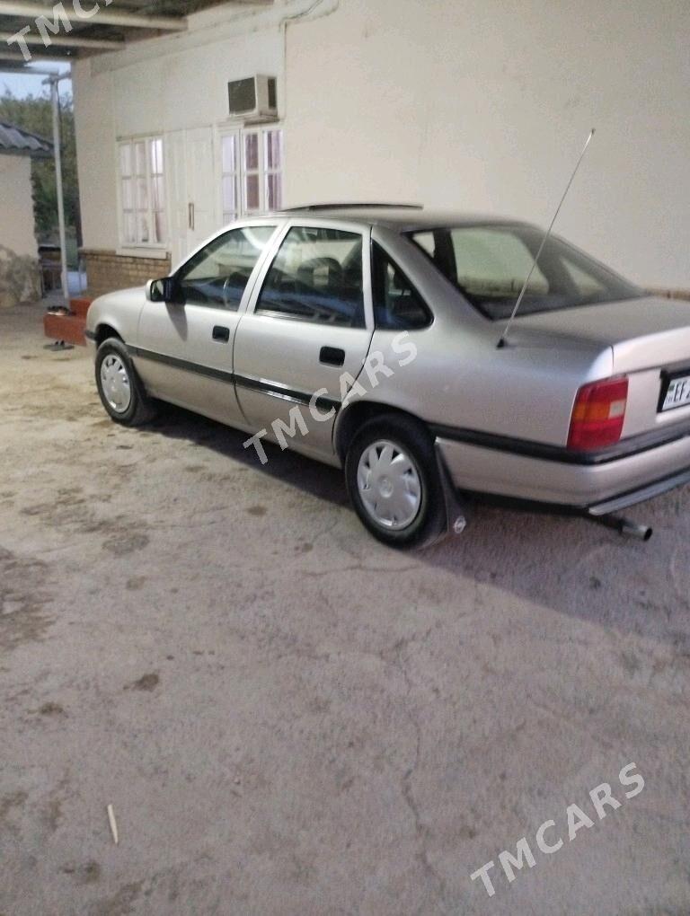 Opel Vectra 1992 - 38 000 TMT - Mary - img 2