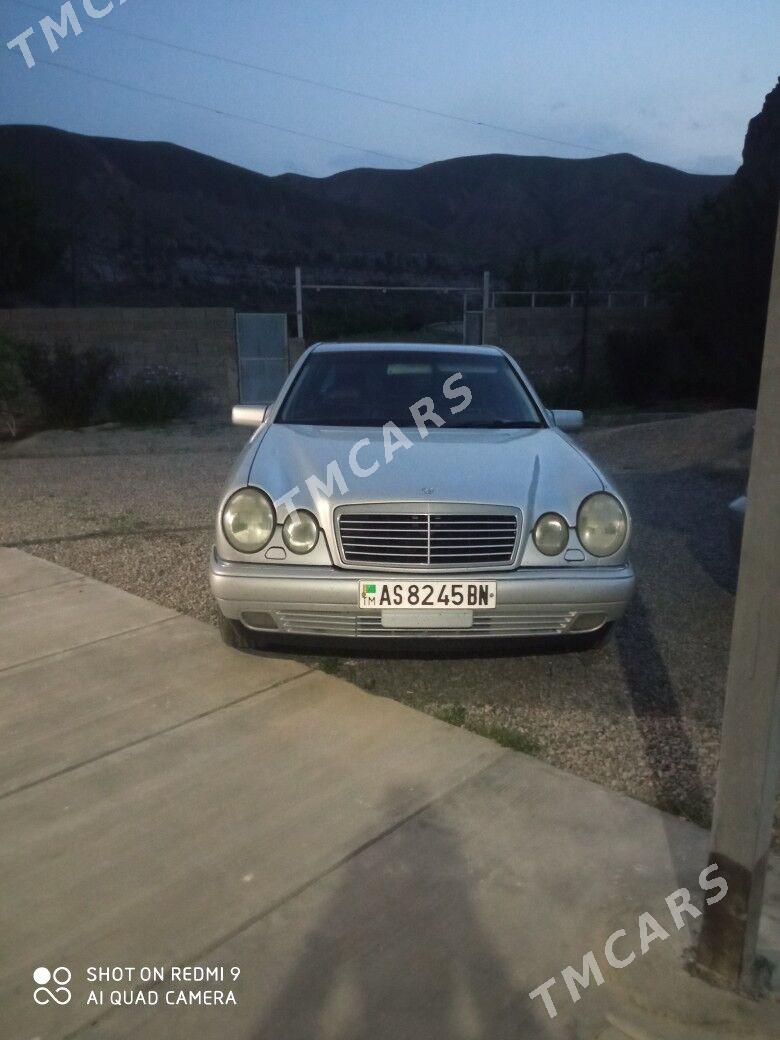 Mercedes-Benz E320 1999 - 89 000 TMT - Гумдаг - img 1