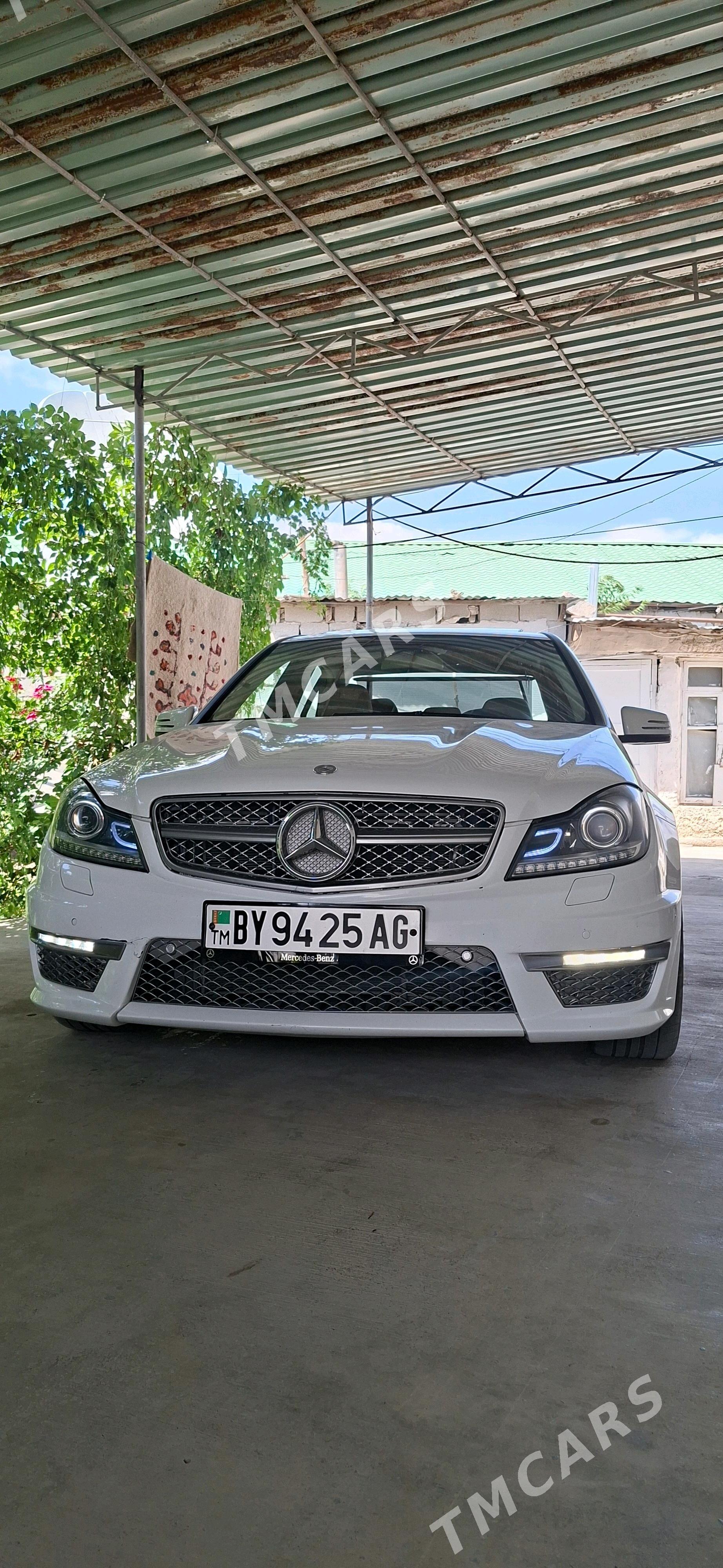 Mercedes-Benz C-Class 2011 - 210 000 TMT - 30 mkr - img 3