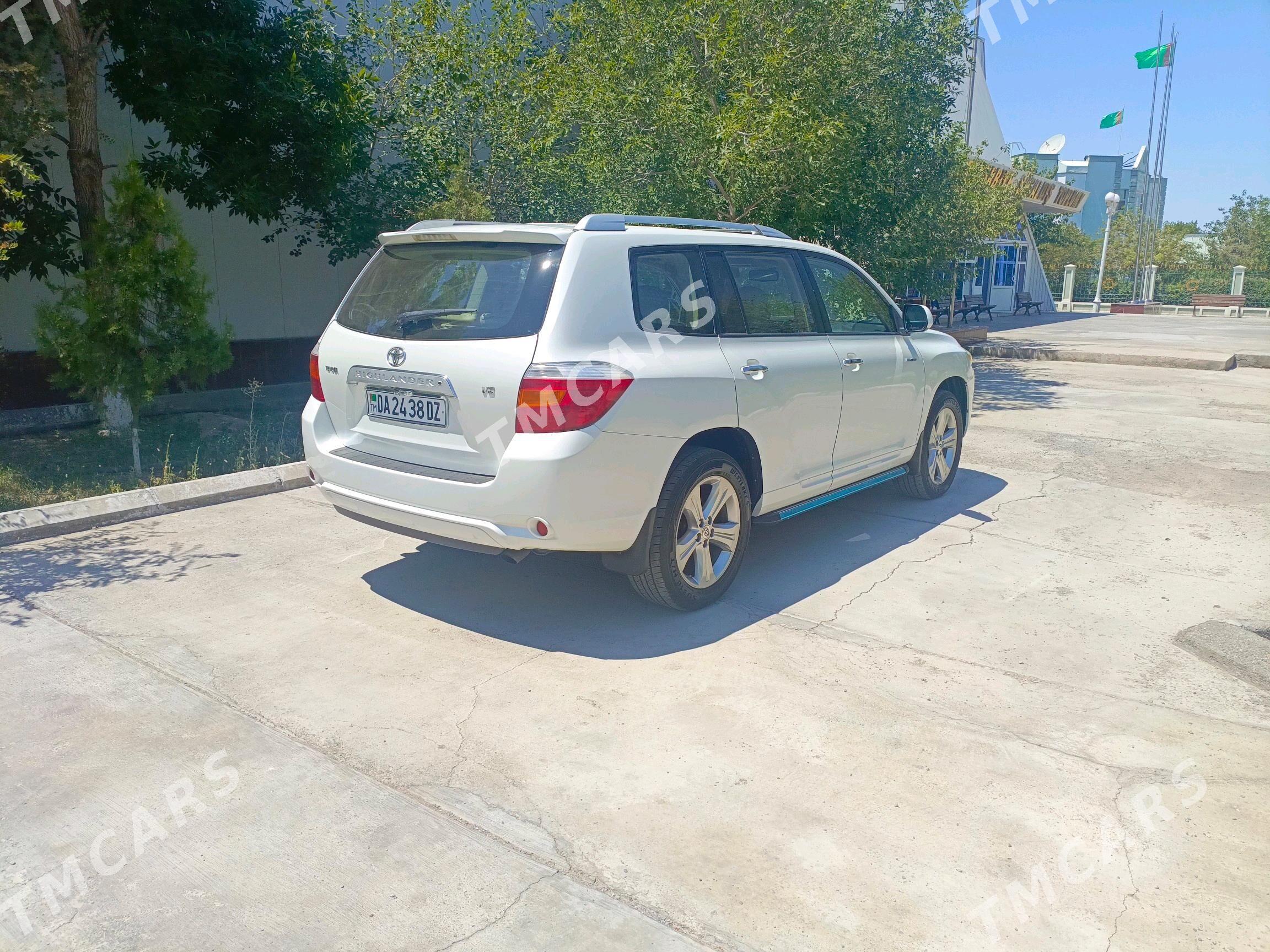 Toyota Highlander 2008 - 315 000 TMT - Дашогуз - img 4