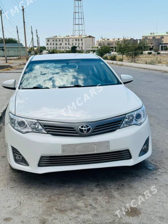 Toyota Camry 2013 - 230 000 TMT - Балканабат - img 4