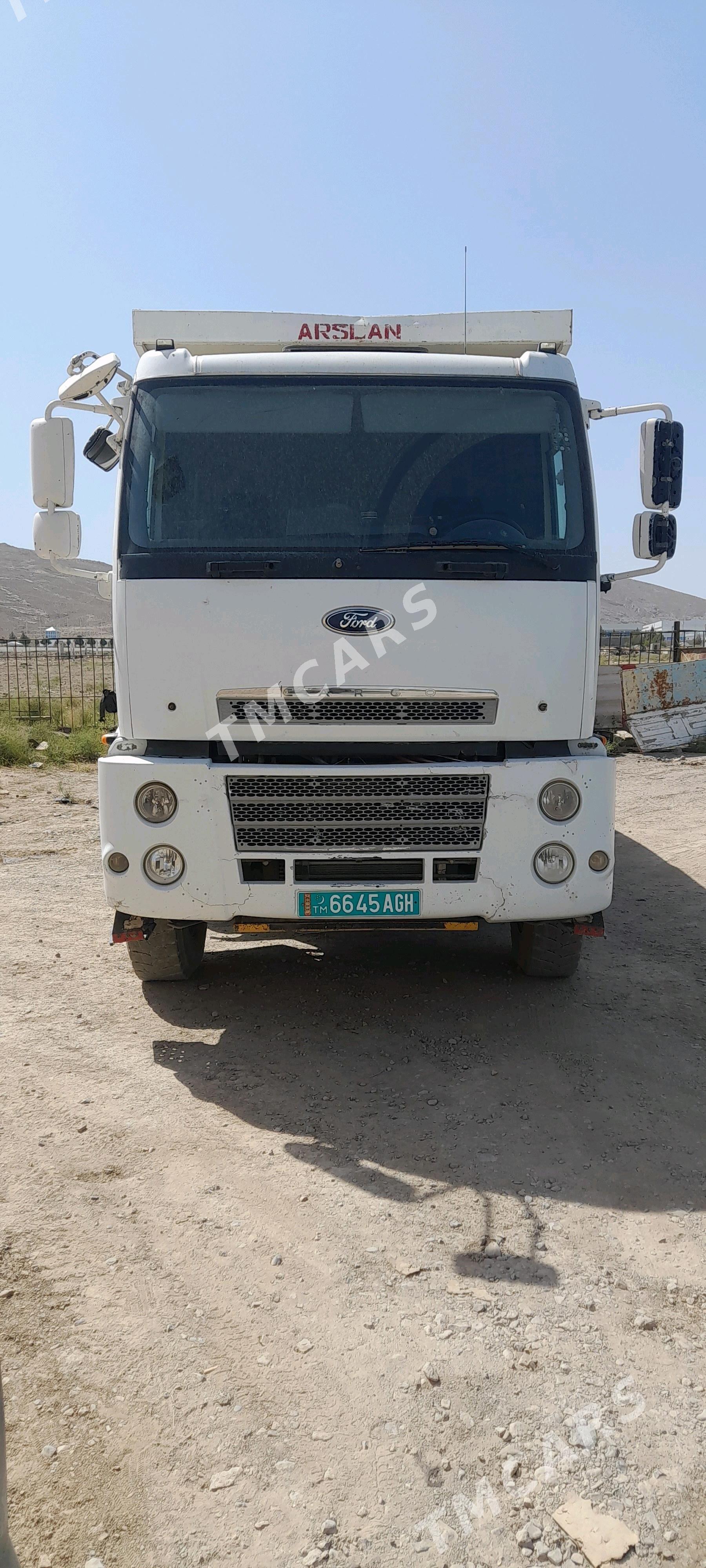 Ford Cargo 3536M 2013 - 600 000 TMT - Büzmeýin - img 2