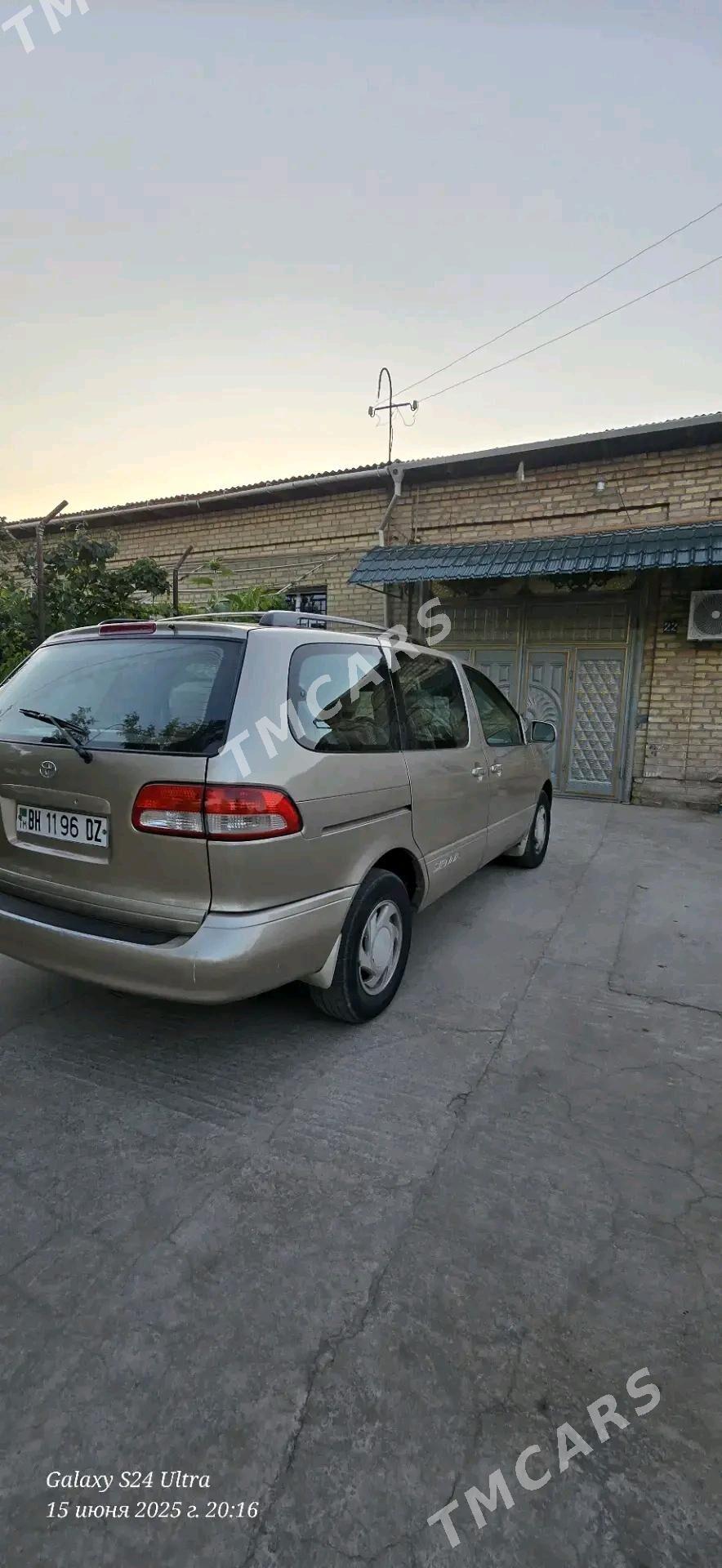 Toyota Sienna 2002 - 175 000 TMT - Гурбансолтан Едже - img 7