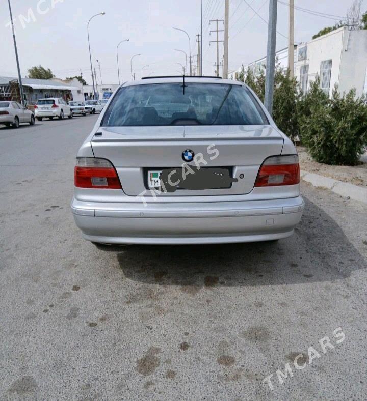 BMW E39 2001 - 140 000 TMT - Gyzylarbat - img 7