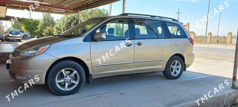 Toyota Sienna 2004 - 180 000 TMT - Туркменабат - img 4
