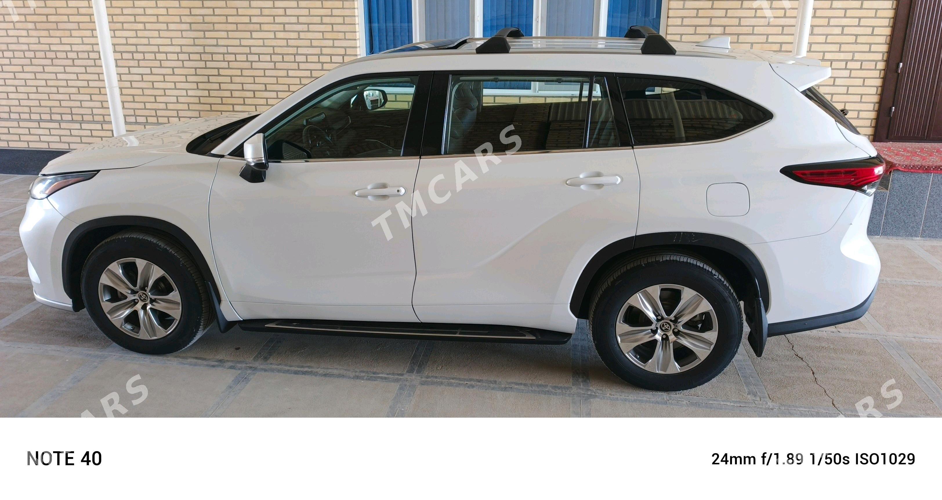 Toyota Highlander 2021 - 550 000 TMT - Мары - img 5