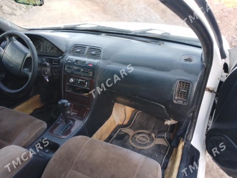 Nissan Maxima 1994 - 29 000 TMT - Гурбансолтан Едже - img 5
