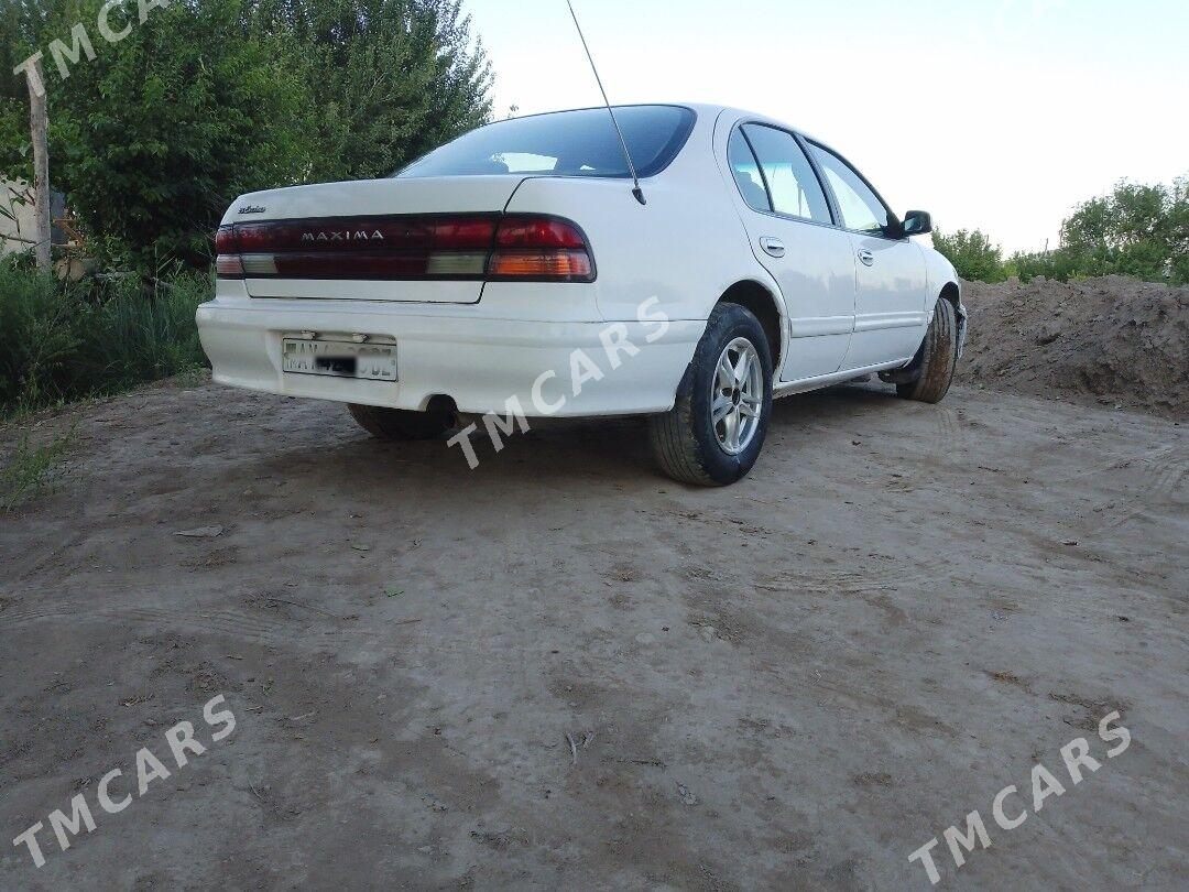 Nissan Maxima 1994 - 29 000 TMT - Гурбансолтан Едже - img 2