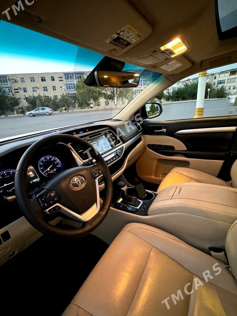 Toyota Highlander 2019 - 475 000 TMT - Moskowskiý köç. (10 ýyl abadançylyk şaýoly) - img 7