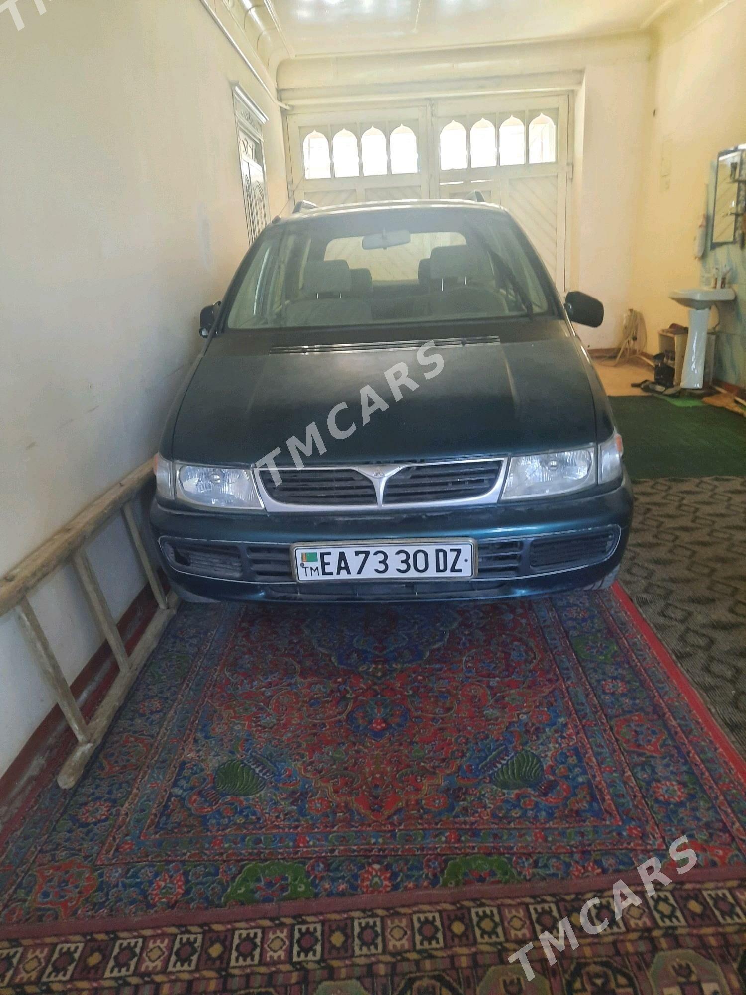 Mitsubishi Chariot 1995 - 19 000 TMT - Кёнеургенч - img 2